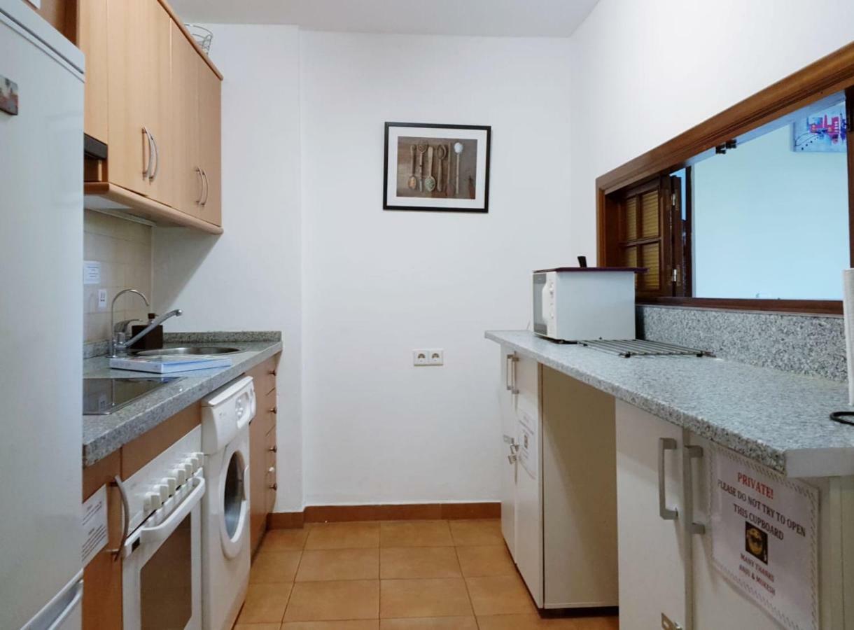 Sitio de Calahonda Mansion Alhamar - 2 Bedroom, Frontline Beach, Mountain Views, Full Size Pool, Tennis Courts, Close To Shops, On-Site Bar & Chiringuito المظهر الخارجي الصورة